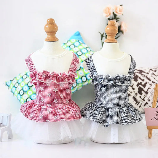 2023 Spring and summer pet skirt puppies small dogs Teddy Grid Pettiskirt Dress Pet Clothes Puppy Costume Spring Pet Clothing