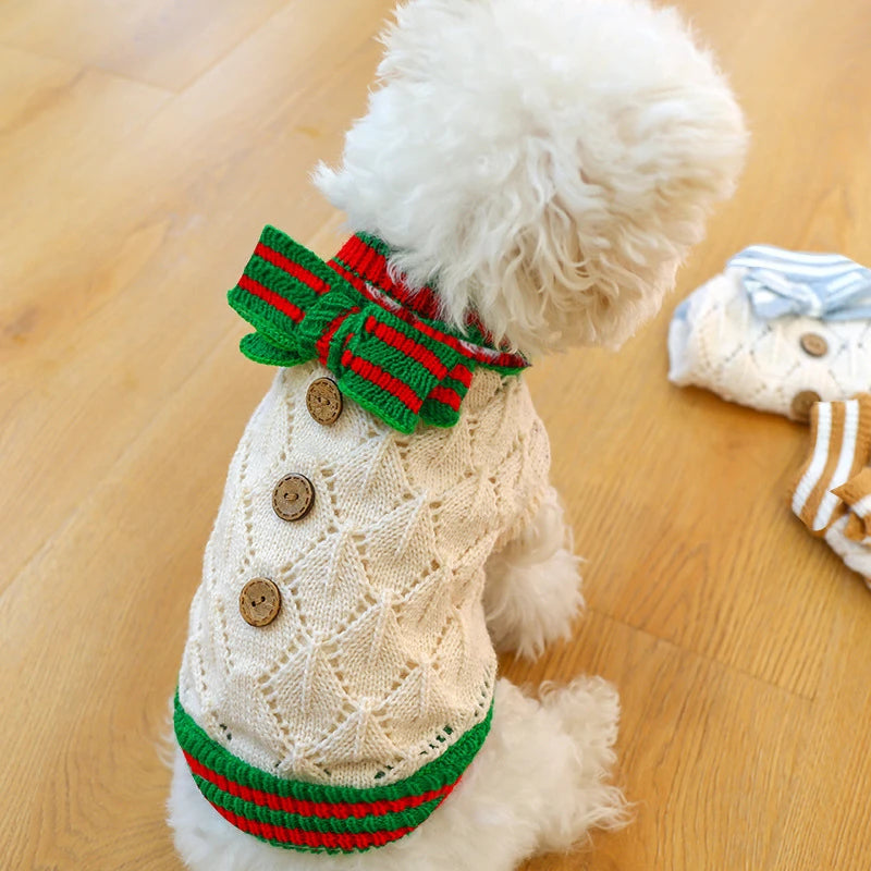 Luxury Designer Warm Winter Clothes for Pets Wool Knitting Floral New Year York Dog Sweaters Sphinx Cat Christmas Puppy Clothing
