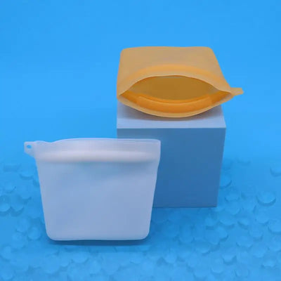 Silicone Dog Treat Bag Outdoor Feeder Portable Dog Training Bag Waterproof Dog Treat Holder Pouch Food Reward Storage Bag