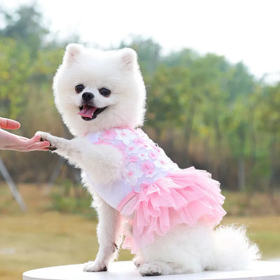 2023Summer Hotsell Sweet Princess Dog Dress Puppy Skirt Cat Clothes Peach Flower Mesh Pet Clothes Chihuahua York Wedding Dresses