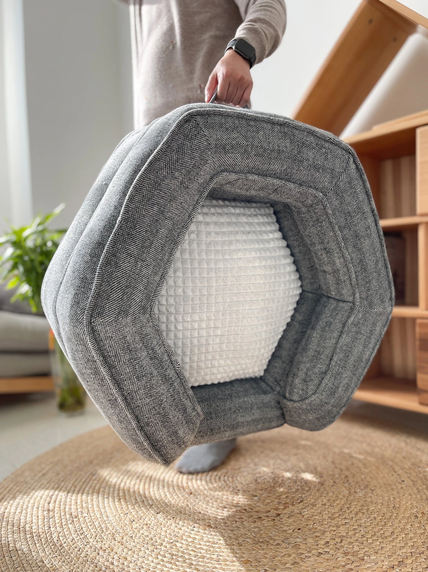 Deep sleep hexagonal dog sofa French fighting kennel dog bed fully removable and washable pet bed thick warm dog cushion