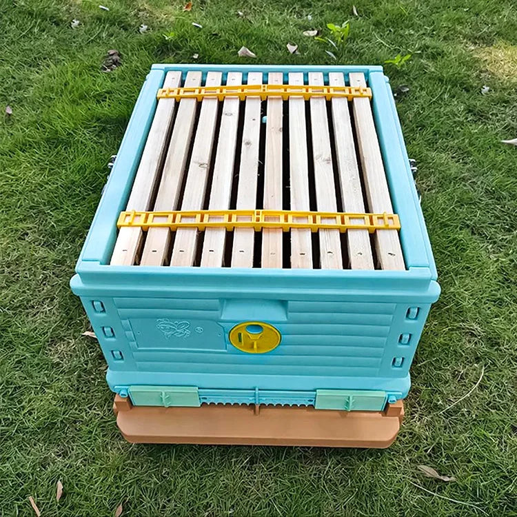 HDPE Three-Layer Plastic Beehive 10 Frame Plastic Thermo Hive for Animal Husbandry
