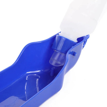 Outdoor Travel Dog Water Bottle for Walking Portable Dog Water Dispenser Pet Drink Cup with Rotatable Clamshell Sink 250ml 500ml