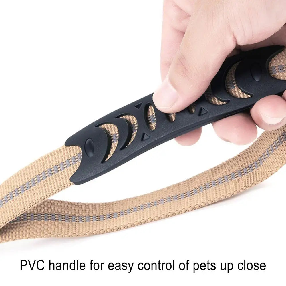 Dog Leashes For Medium Dogs 4.5 Feet Long Dog Leashes For Puppy Shock-Absorbing House For Puppy Training Reflective Bungee Dog