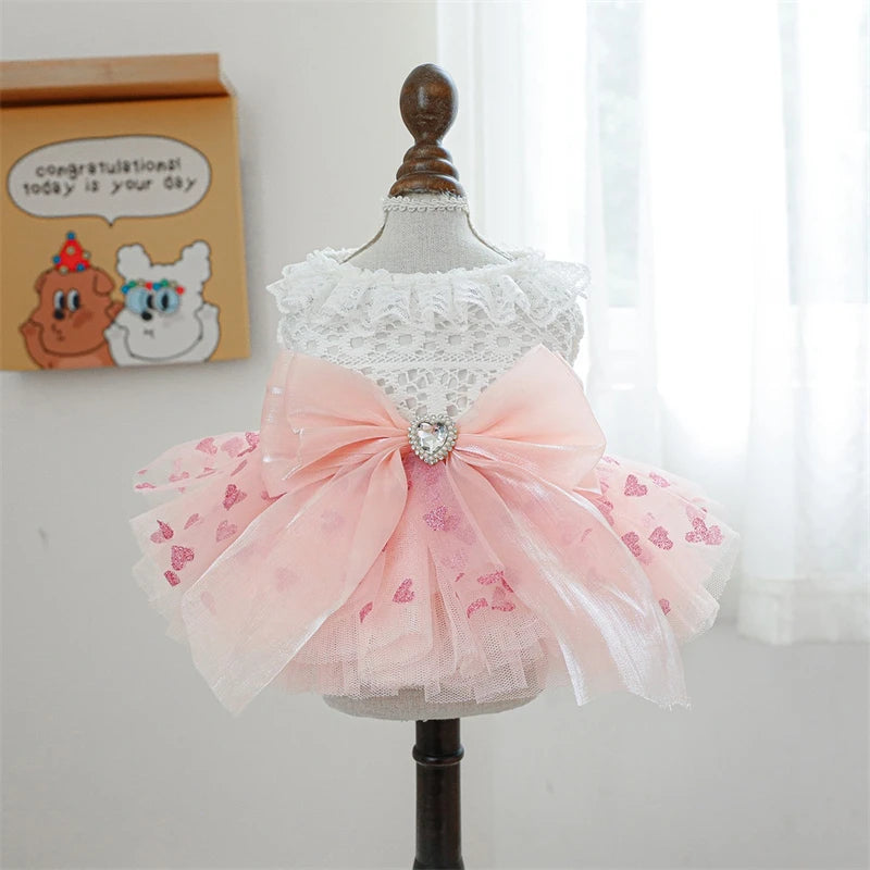 Bow Tie Female Fancy Dresses for Medium Dogs Pink Veil Romantic Heart Print Spring Puppy Tutu Skirt Lace Wedding Cat Clothing