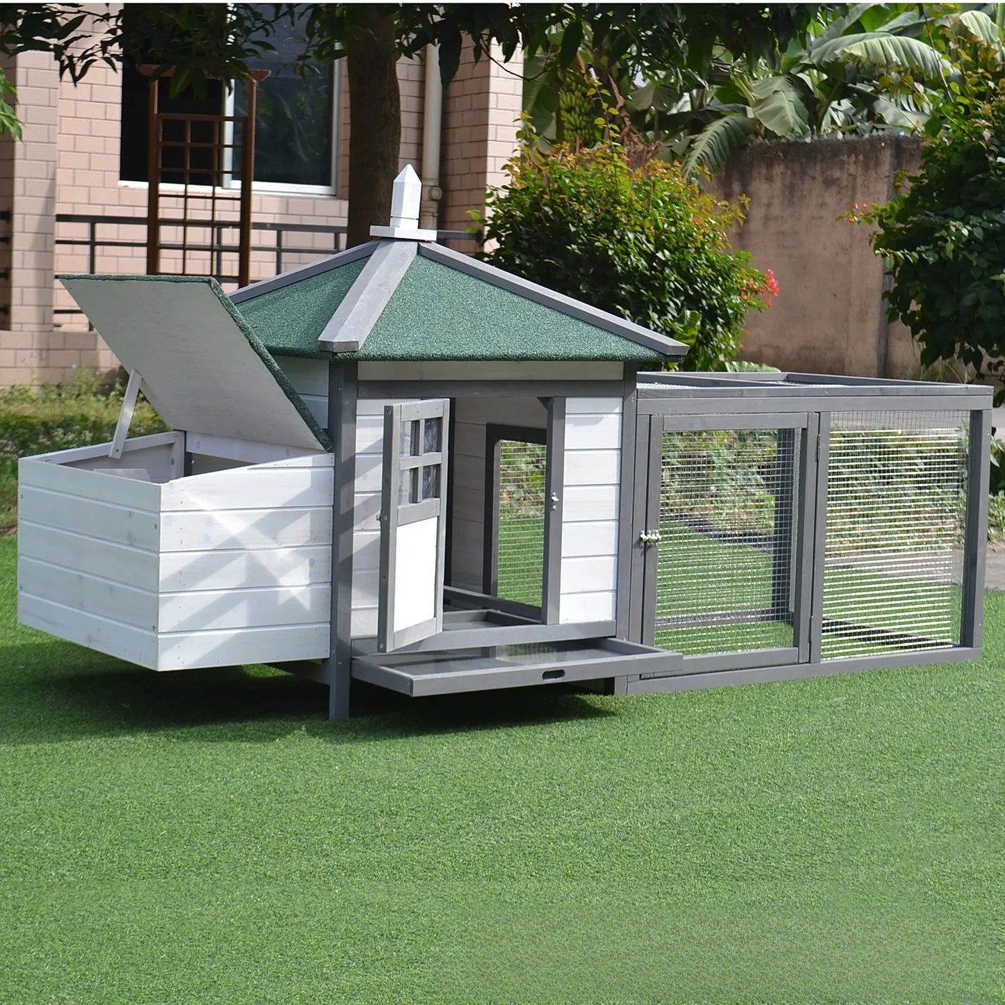 Wooden Chicken Coops Are Sheltered From Wind and Rain, Spacious and Easy To Clean, Suitable for Most of The Poultry