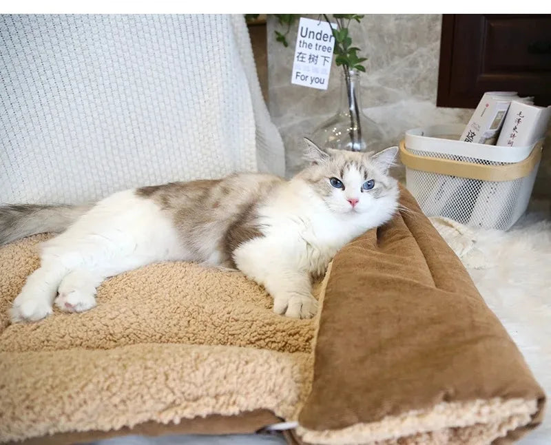 Cats Beds for Winter Warm Accessories Kitten Houses Dog Bed Basket Mat Things Cushions House Puppy Goods Pet Supplies