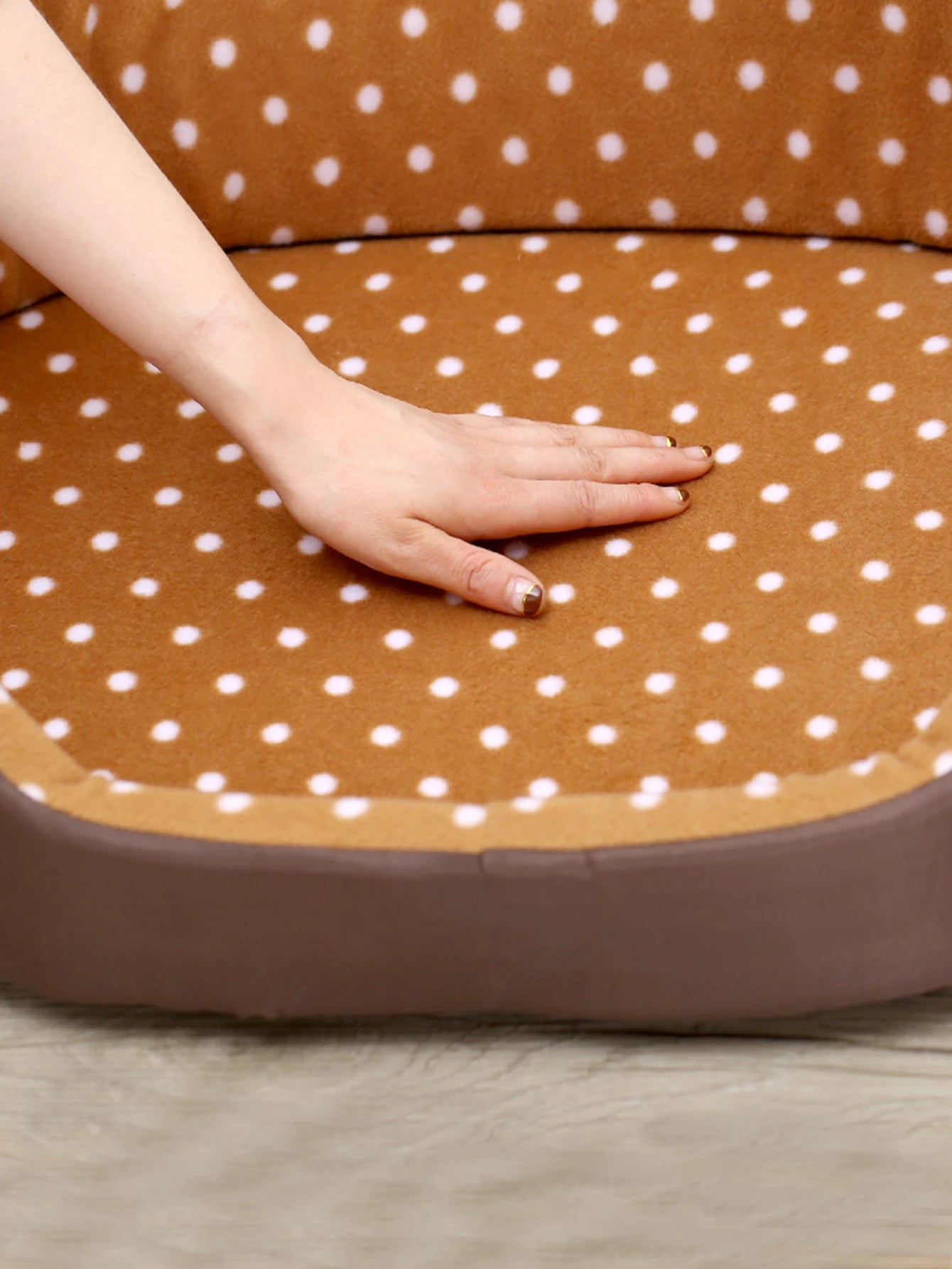 Cats Bed Dot Sponge Pad Dog Accessories Houses and Habitats Pet House Puppy Goods All Supplies Cushions Things Beds Basket Mat