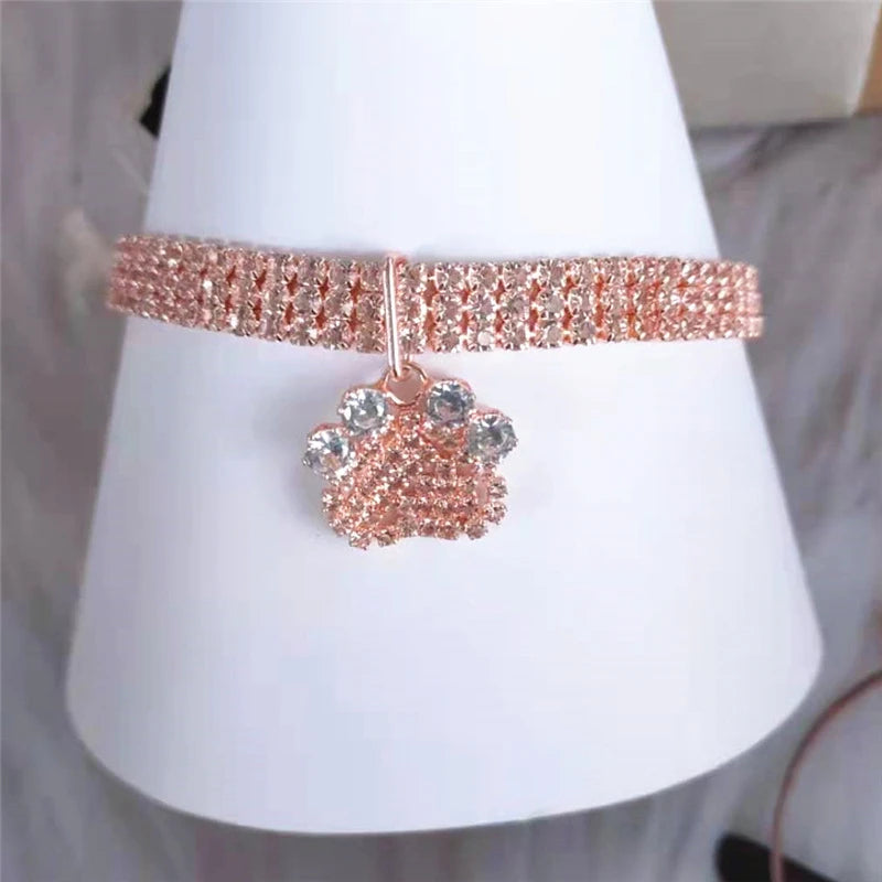 Fancy Summer Pet Dog Collars Alloy Rose Gold Zircon Footprint Pendant Necklace for Cats Luxury Designer Pet Neck Accessories