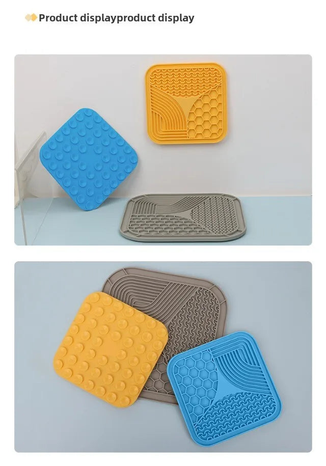 Pet Suction Cup Lick Pad Pet Lunch Mat Slow Food Pad for Cats and Dogs Powerful Suction Cup Easy To Wash Silicone Material