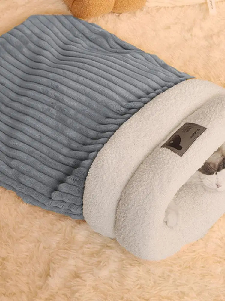 Cat Sleeping Bag Soft Cat Bed Warm Pet Pocket Type Quilt Bed Semi-Enclosed Warming Burrow Cat Bed Dog Bed For Camping