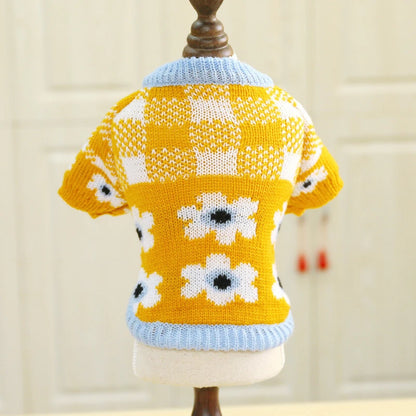 Designer Knitted Dog Sweaters Solid Color Autumn Winter Warm Pet Cat Clothing Chihuahua Lightweight Clothes for Small Dogs