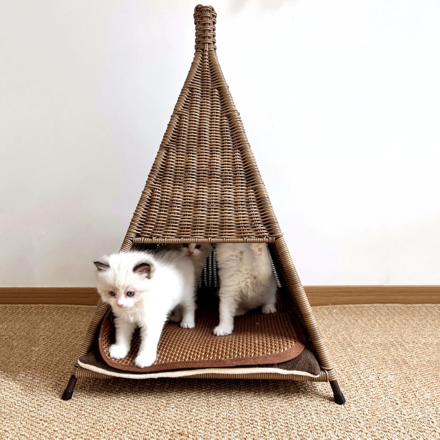 Cat litter tent creative rattan summer kennel cool breathable pet litter four seasons cat litter Internet celebrity cat villa