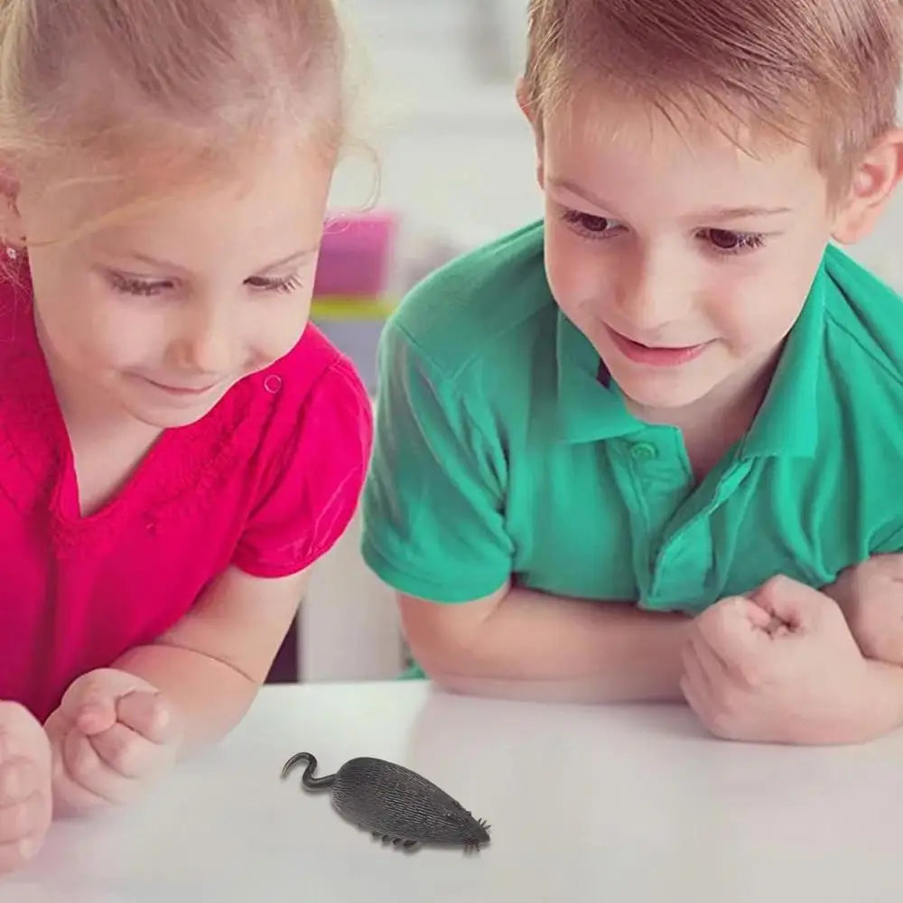 Realistic Vibration Moving Cockroach Toy, Electric Crawl Toy, Battery Powered Spider with Realistic Vibration Movement
