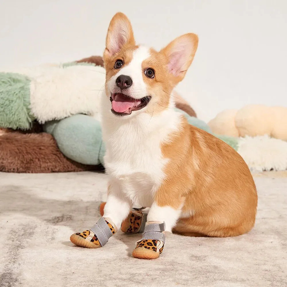 Pet Shoes Waterproof Non Slip Puppy Snow Booties for Small Dogs Chihuahua Boots for Winter Tiny Cat Shoes for Cold Weather 4pcs