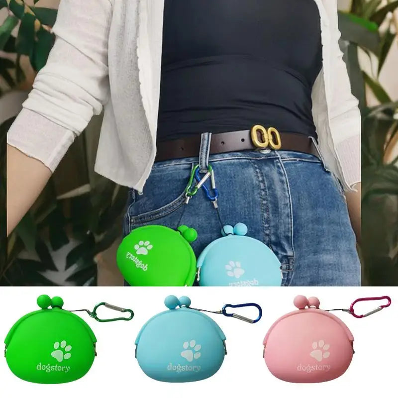 Silicone Dog Treat Pouch Dog Training Container Pet Treat Carrier Holder Puppy Treat Snack Bag with Clip Silicone Waist Bait Bag