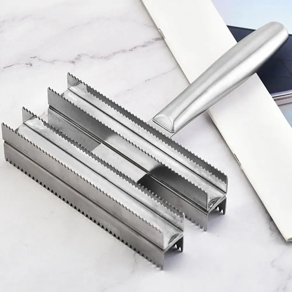 Horse Comb Double Sided Reversible Stainless Steel Curry Comb Brushes pet Dressing Comb For Grooming Easy To Hold Horse Combs