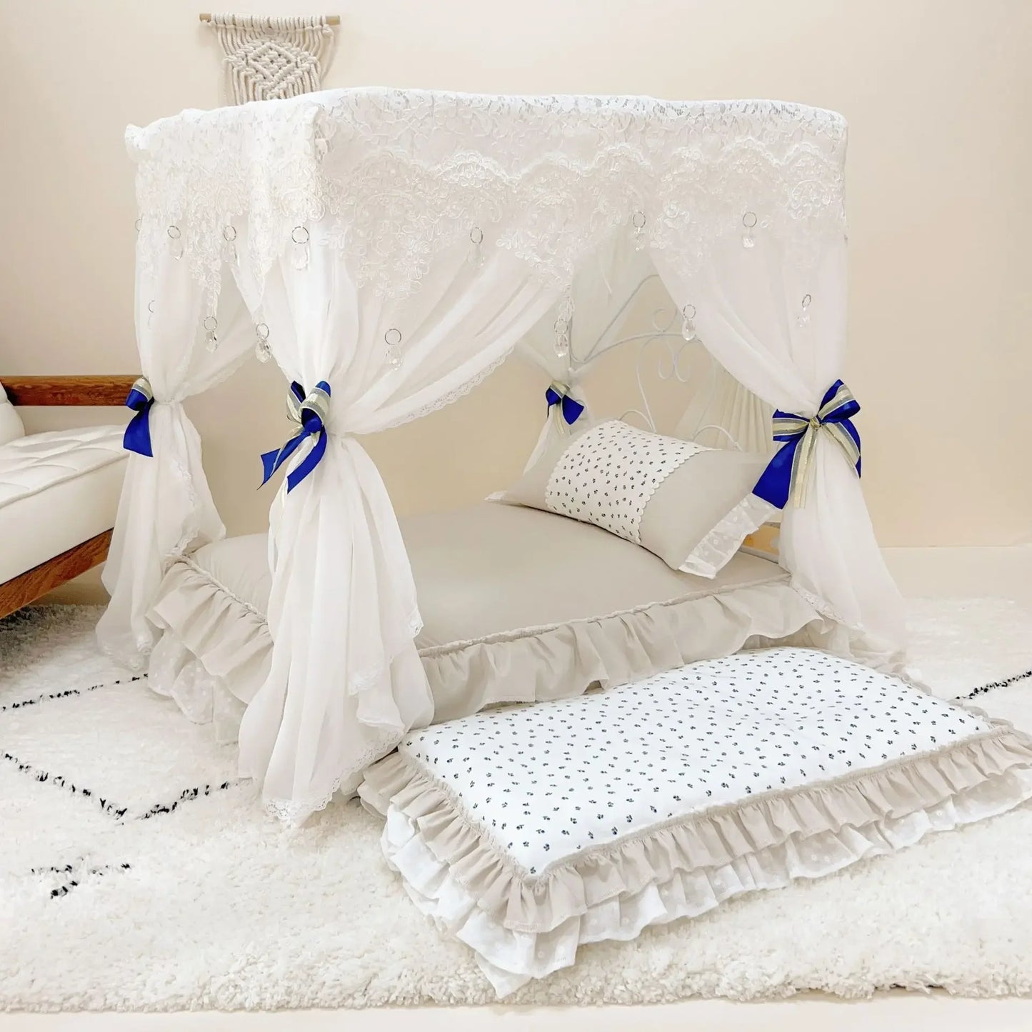 Pet Bed Cat Bed Cat Nest Teddy Than Bear Kennel Princess Wrought Iron Dog Bed Small Medium and Large Dog Supplies