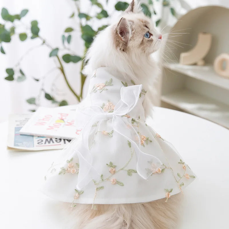 Summer Dog Dress Luxury Dog Clothes Pet Dog Apparel Bow Puppy Mesh Skirt Chihuahua Bichon Clothing Kitten Lace Dog Cooling Vest