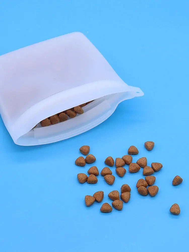 Silicone Dog Treat Bag Outdoor Feeder Portable Dog Training Bag Waterproof Dog Treat Holder Pouch Food Reward Storage Bag