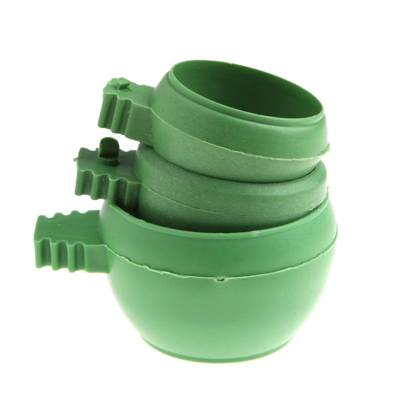 3Pcs/Set Green Plastic Parrot Mini Food Water Bowl Feeder Plastic Birds Pigeons Cage Sand Cup Feeding Tool Accessory