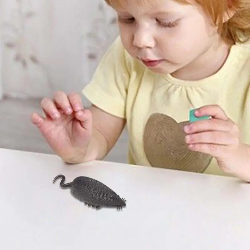 Realistic Vibration Moving Cockroach Toy, Electric Crawl Toy, Battery Powered Spider with Realistic Vibration Movement