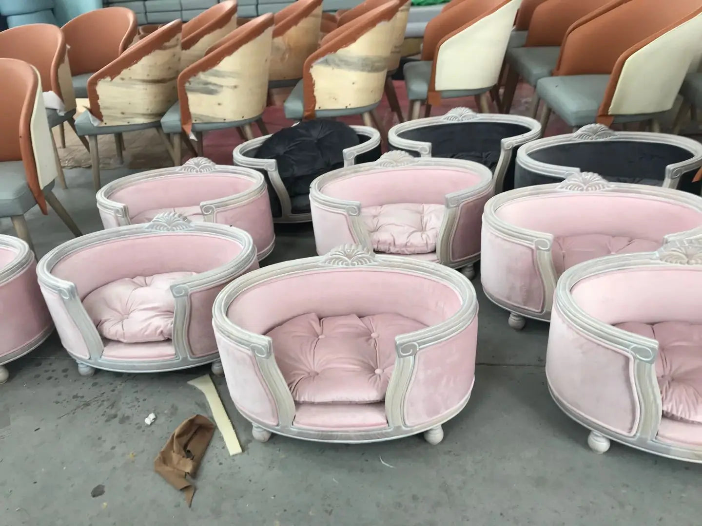 Beidou Pet Solid Wood European Carved Kennel Cat Nest, Pet Sofa Pet Bed Wholesale and Retail